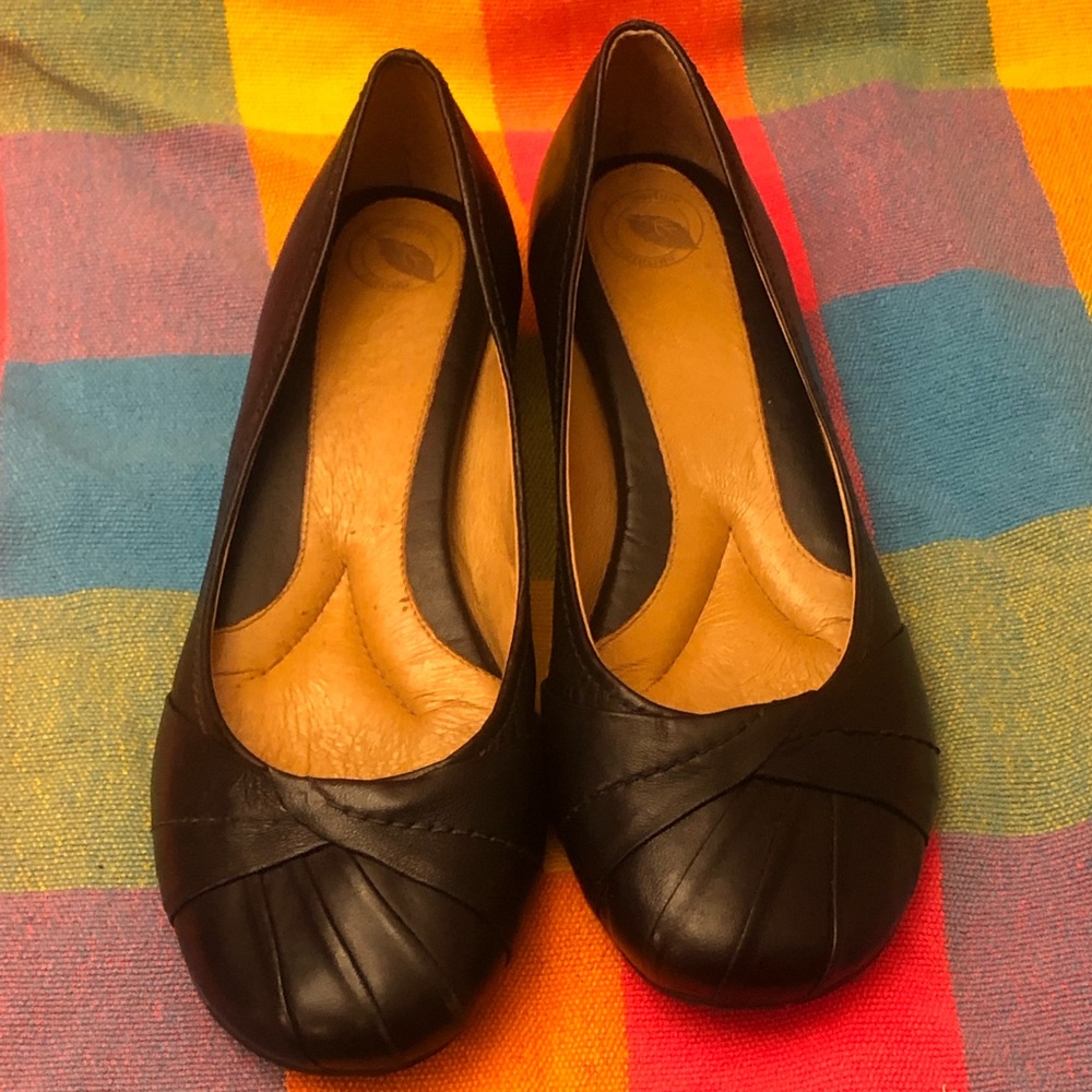 Nurture Justine Brown Leather flat. Women’s 11M